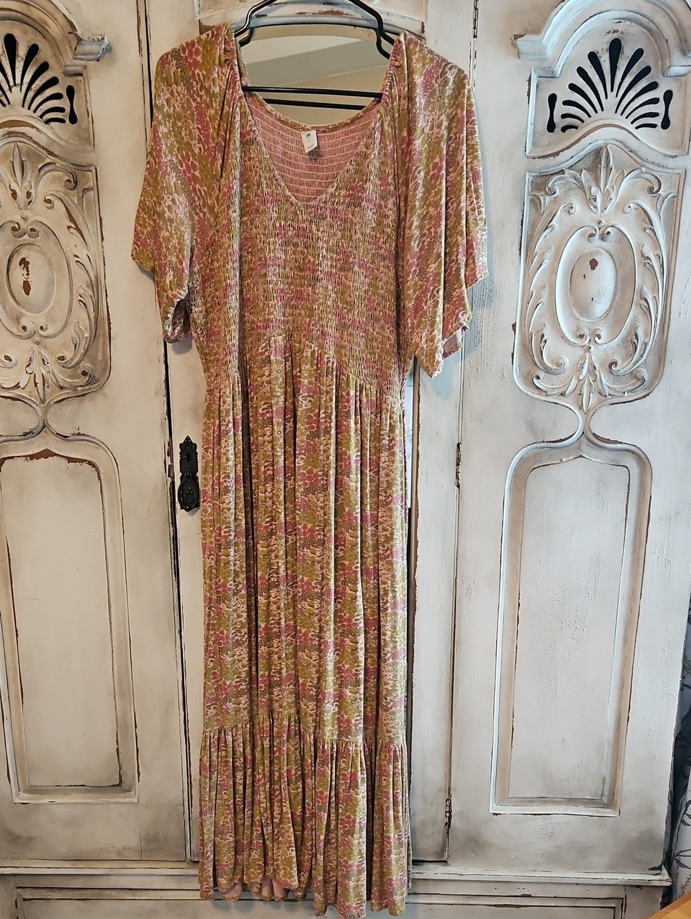 Kate Quinn Women's Flutter Sleeve Smocked Midi Dress Large Modal Pink Floral